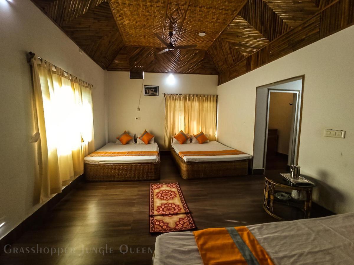 Grasshopper Jungle Queen Resort Chalsa Экстерьер фото